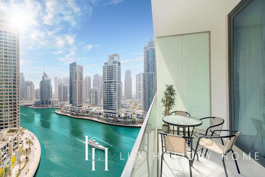 Lux Contemporary Suite With Full Marina View 6 Dubai Esterno foto